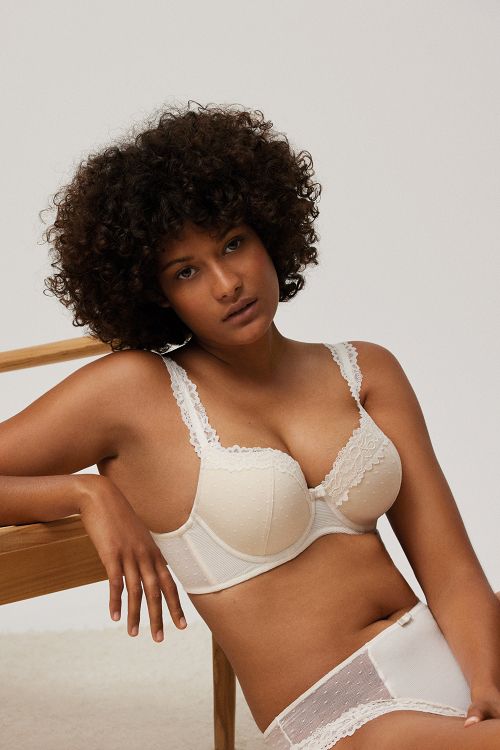 ΣΟΥΤΙΕΝ ΜΕ ΕΛΑΦΡΙΑ ΕΠΕΝΔΥΣΗ ΚΑΙ ΜΠΑΝΕΛΑ YSABEL MORA