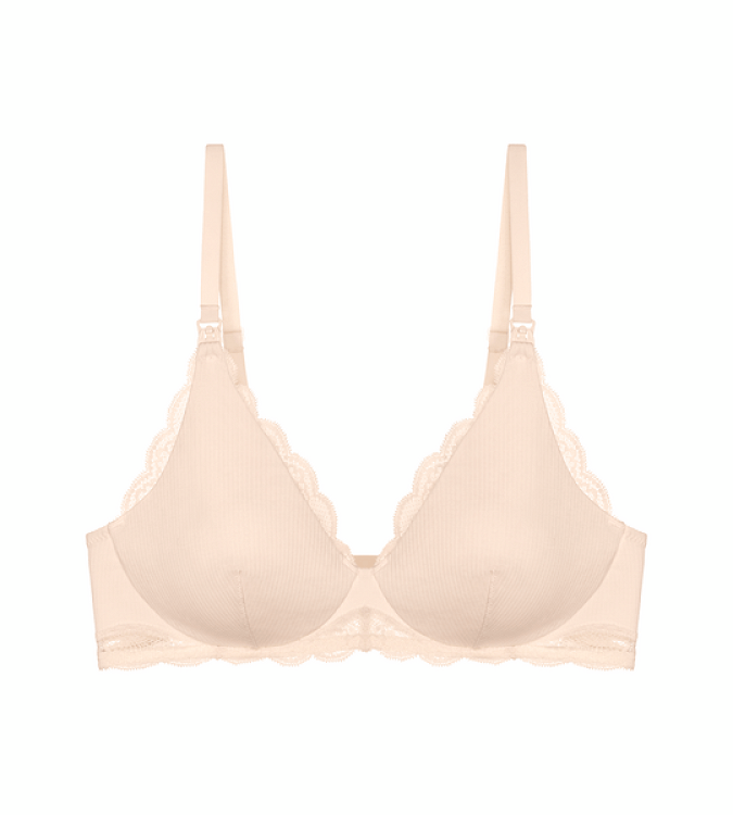 Natural Spotlight Maternity