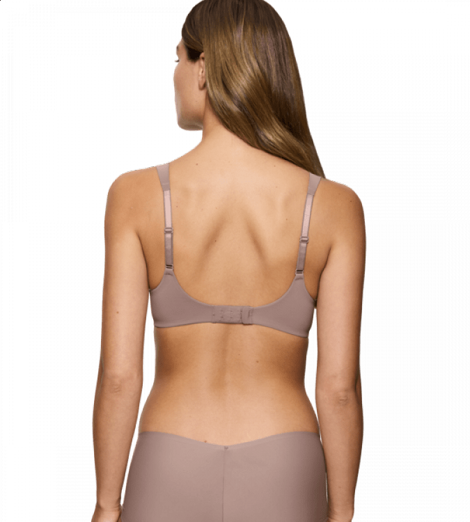 ΣΟΥΤΙΕΝ TRIUMPH Body Make-Up Illusion WP EX