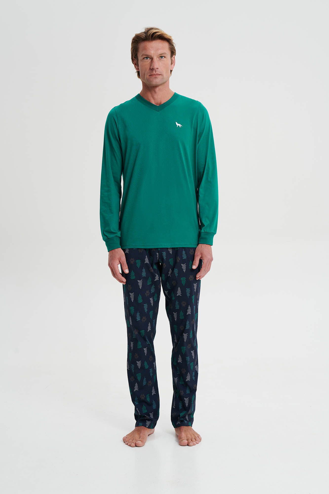 ΠΥΖΑΜΑ ΜΕ V VAMP