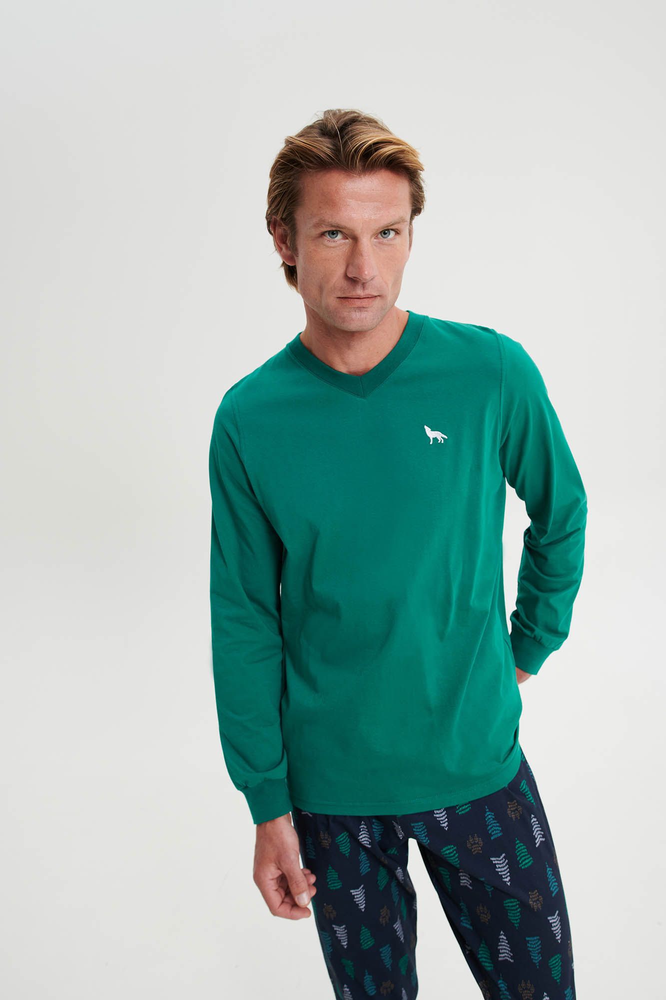 ΠΥΖΑΜΑ ΜΕ V VAMP