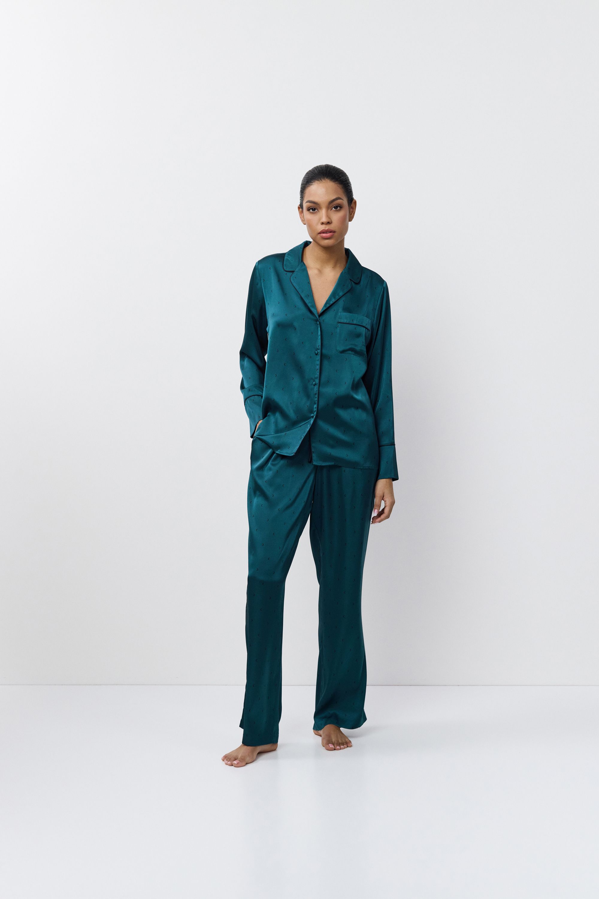 ΠΥΖΑΜΑ ΣΑΤΕΝ ΚΟΥΜΠΩΤΗ EMERALDA PAJAMA LONG ARUELLE