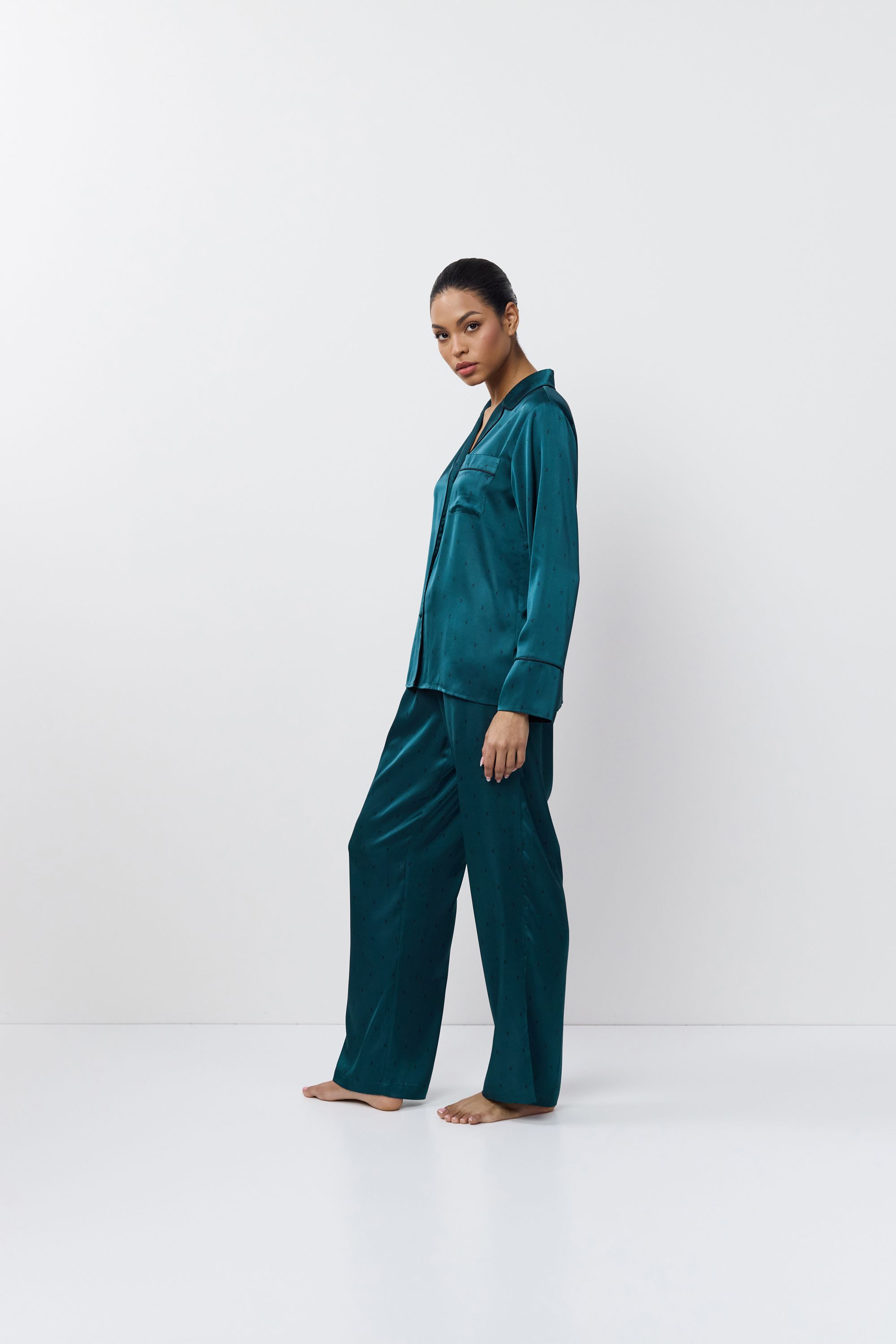 ΠΥΖΑΜΑ ΣΑΤΕΝ ΚΟΥΜΠΩΤΗ EMERALDA PAJAMA LONG ARUELLE
