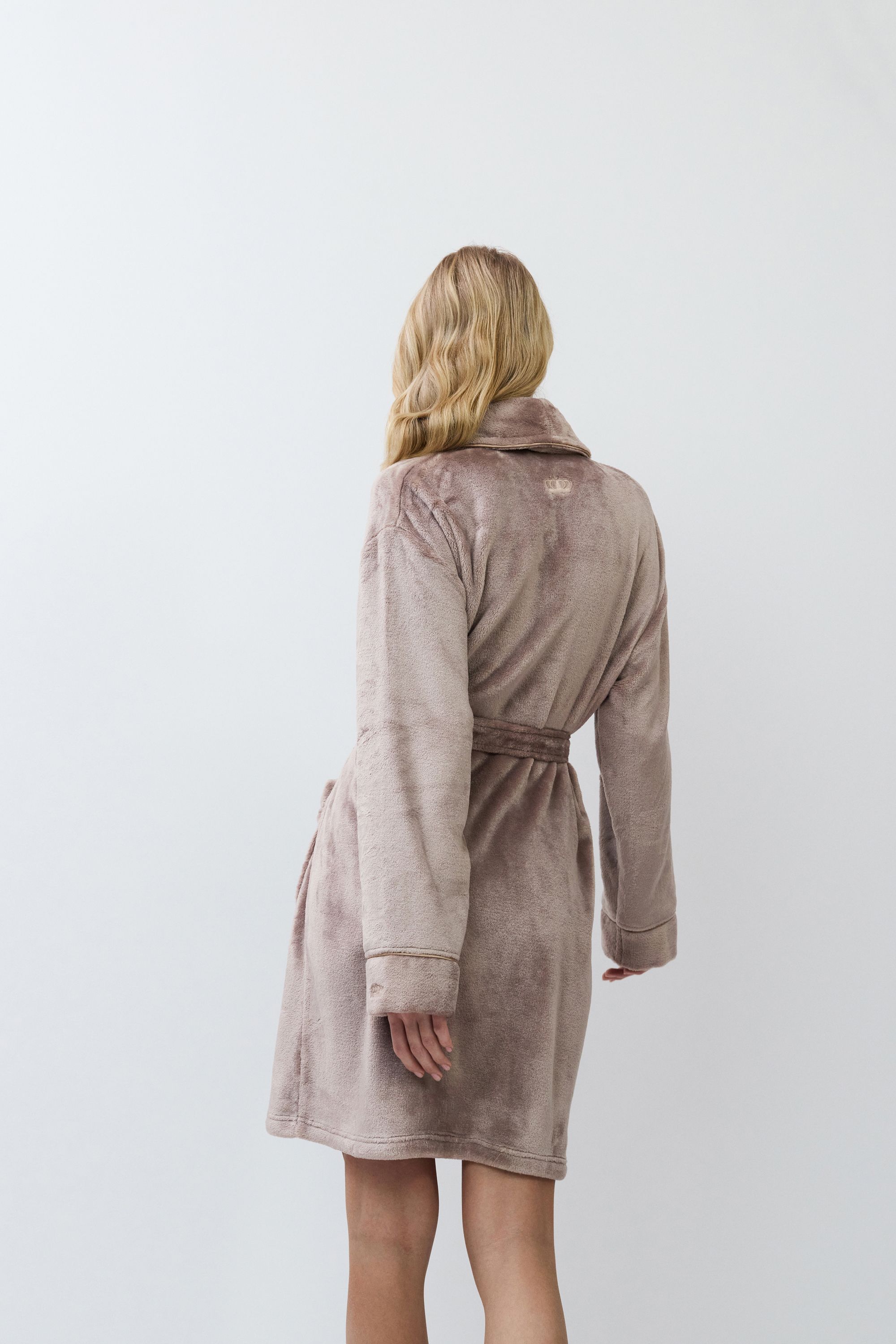 ΡΟΜΠΑ ΓΥΝΑΙΚΕΙΑ ΒΕΛΟΥΤΕ EVA BATHROBE ARUELLE