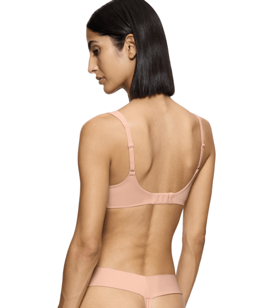 ΣΟΥΤΙΕΝ TRIUMPH Body Make-Up Illusion WP EX